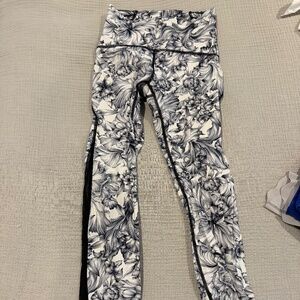 Lululemon leggings size 4